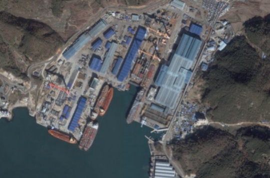 Le chantier naval STX à Busan, en Corée
