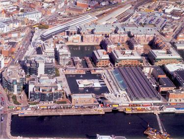 Dublin -  Vue aérienne de l'IFSC et de la gare O'Connoly Station