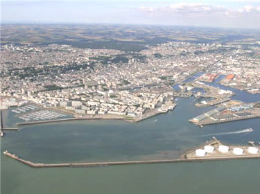 Vue aérienne du port du Havre